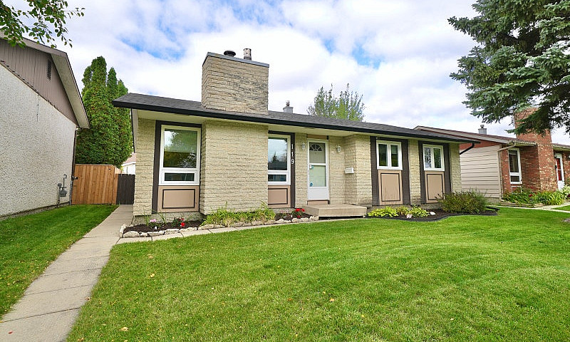 3 Bedroom Bungalow F...