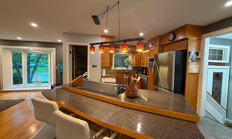 Riverfront Retreat B...