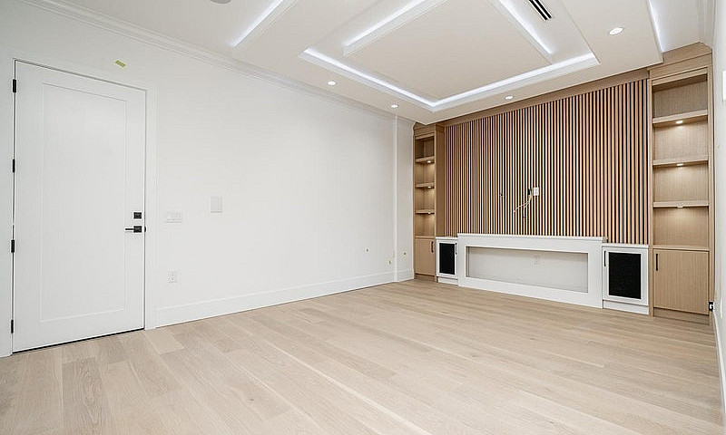 Main Floor-19Xx 168T...