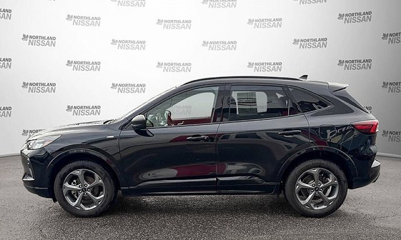 2023 Ford Escape St-...