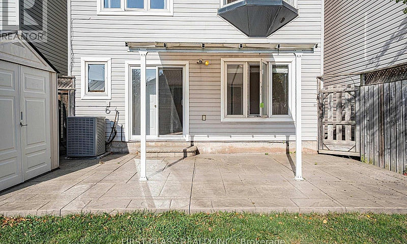 24 - 5110 Fairview S...