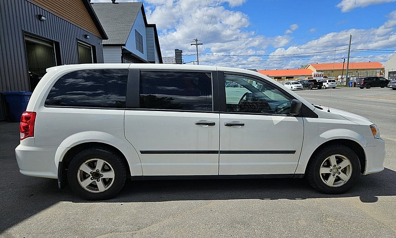 2011 Dodge Grand Car...