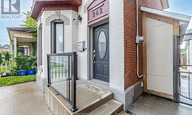 242 East Avenue N Ha...