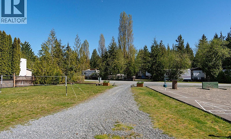E14 2650 Turnbull Rd...