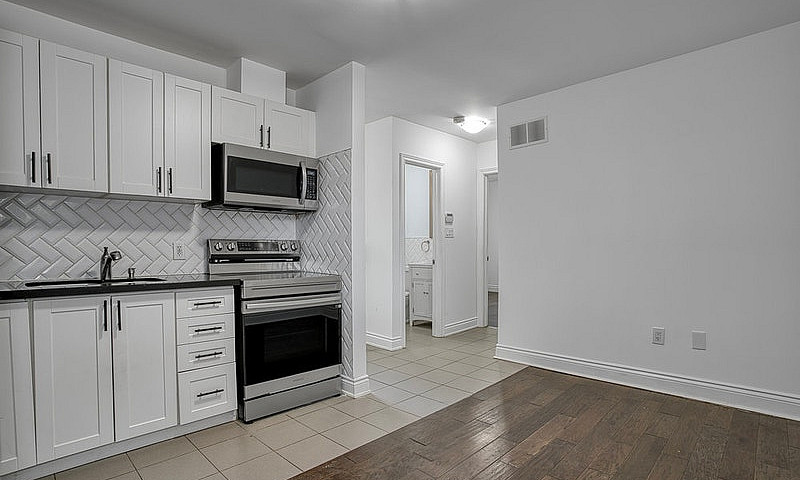 2-Bdrm Apt Near Egli...