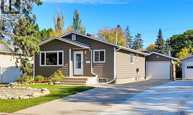 2113 Ste Cecilia Ave...