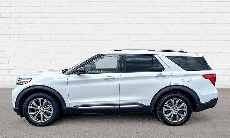 2023 Ford Explorer L...