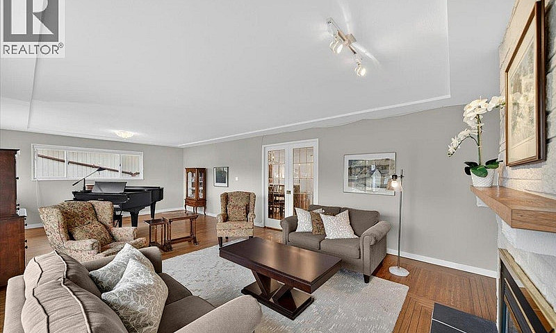 812 Grover Avenue Co...