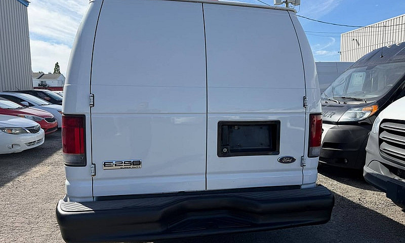2007 Ford E-250 Supe...