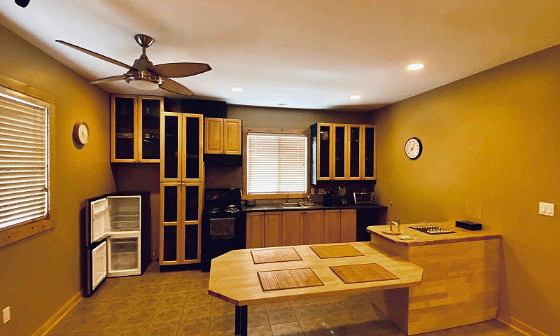 Riverfront Acreage H...