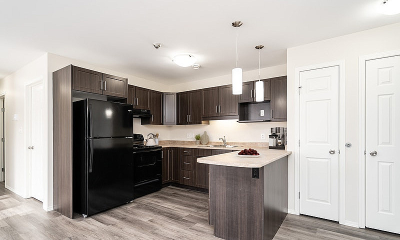 Pine Place - 3 Bed -...