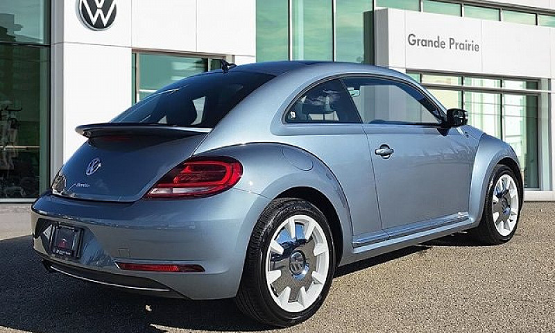 2019 Volkswagen Beet...