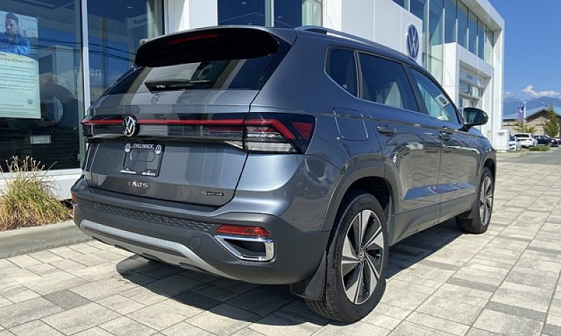 2025 Volkswagen Taos...