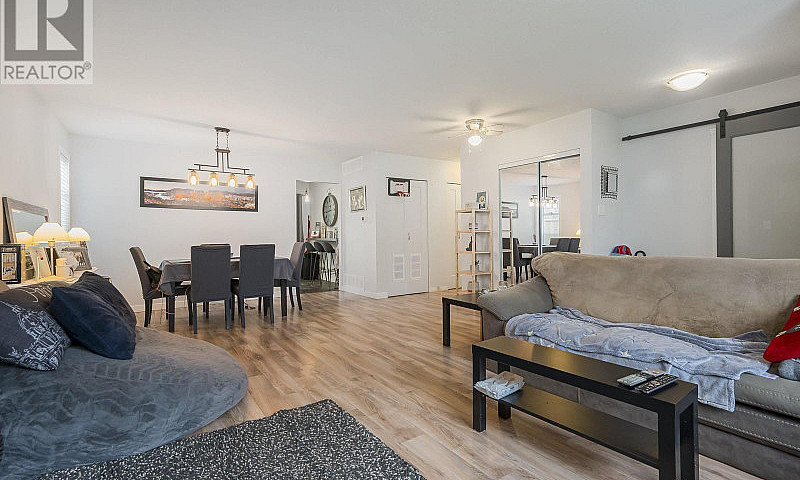12145 207A Street Ma...