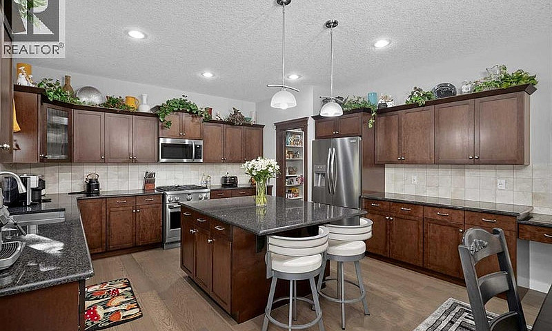 12 Crestridge Rise S...