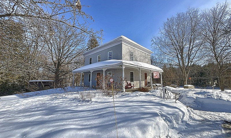 $595,000 - 2 Storey ...