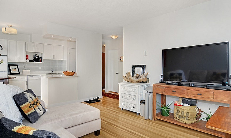 Breakers - 1 Bedroom...