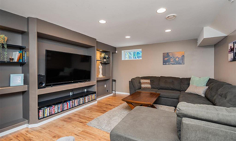 Sage Creek House For...
