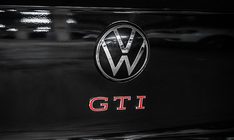 2024 Volkswagen Golf...