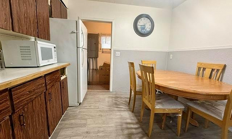 115 8Th Avenue N Vir...