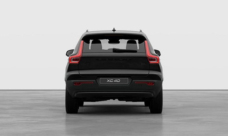 2026 Volvo Xc40...
