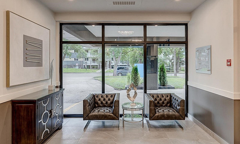 2 Bedroom - 10140 11...