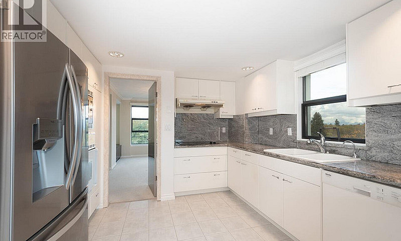 7 5389 Vine Street V...