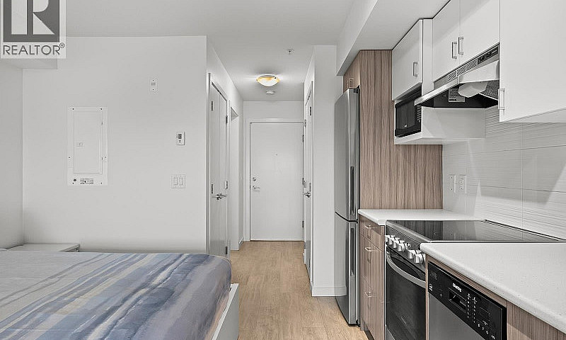 695 Academy Way Unit...