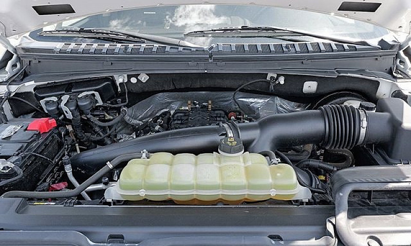 2021 Ford Expedition...