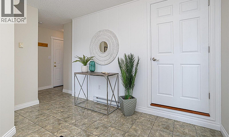 6315 Central Saanich...