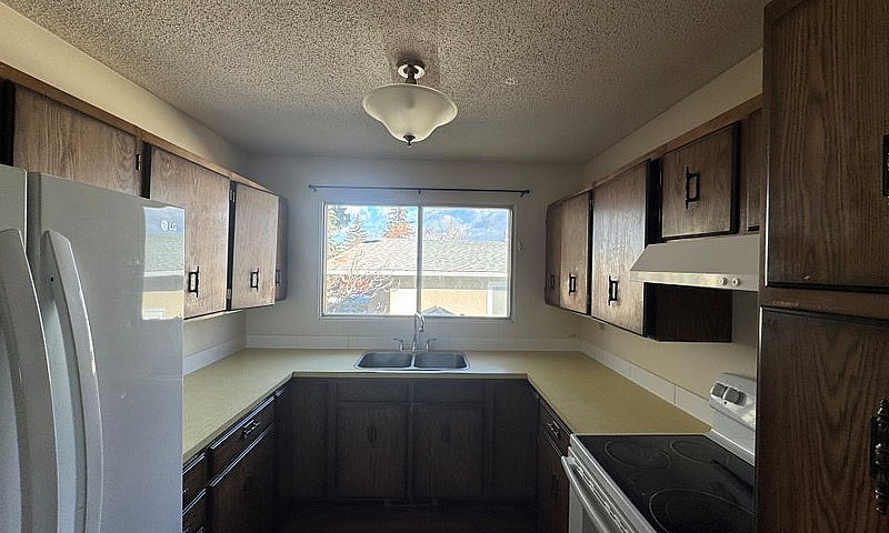 75 Wright Avenue - 7...