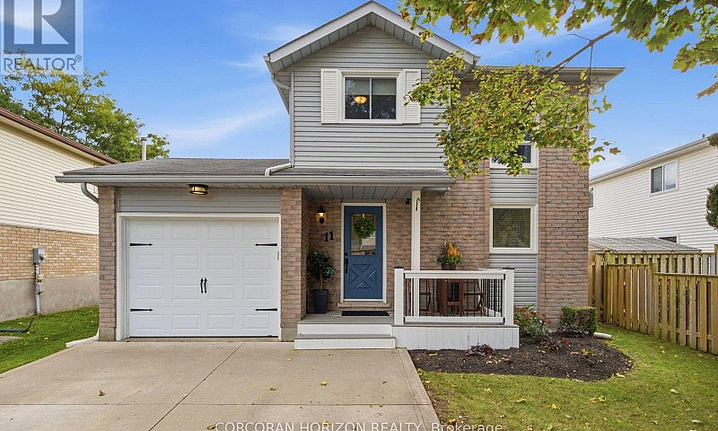 11 Sandalwood Drive ...
