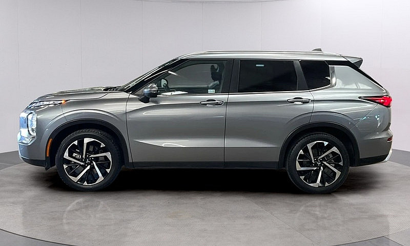 2024 Mitsubishi Outl...