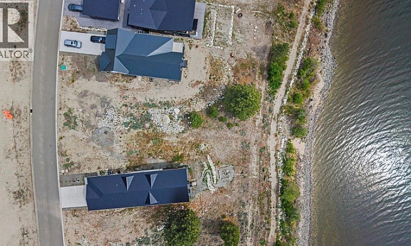 6528 Waterside Trail...