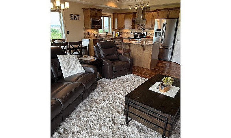 #302 5201 Brougham D...
