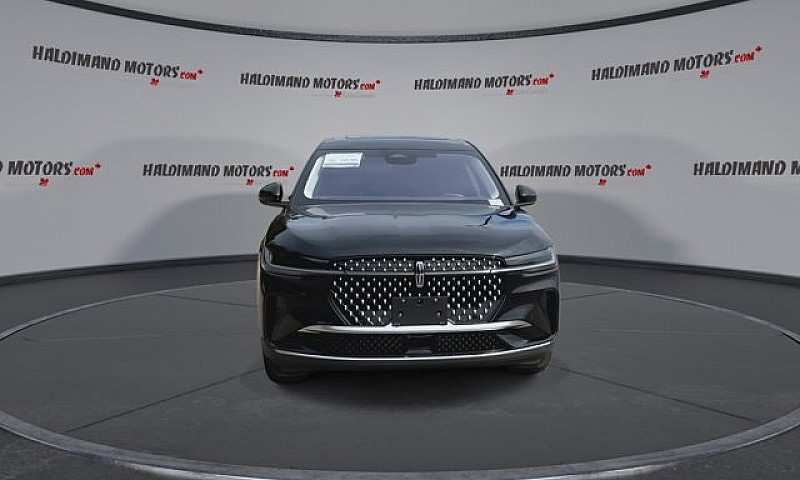 2025 Lincoln Nautilu...