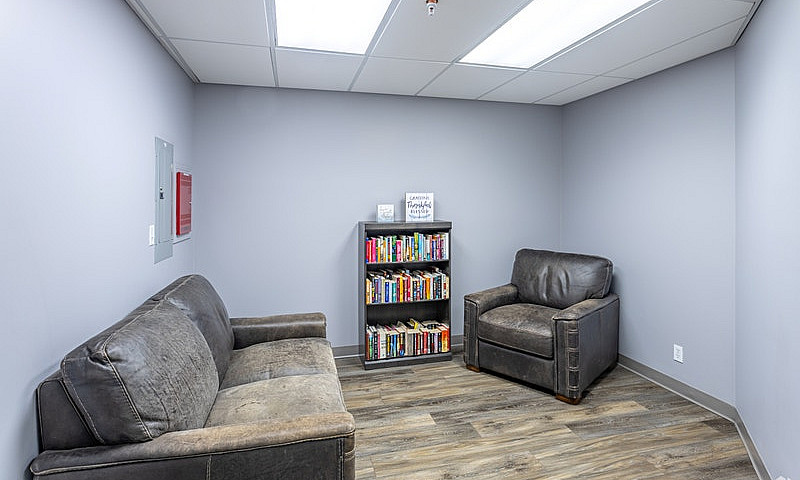 Renovated 2 Bedroom ...