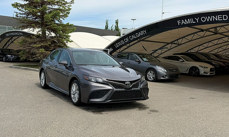 2022 Toyota Camry Se...