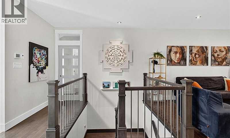 58 Valmont Crescent ...