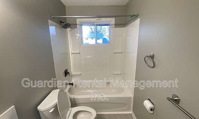 Beautiful 3 Bed, 1 B...