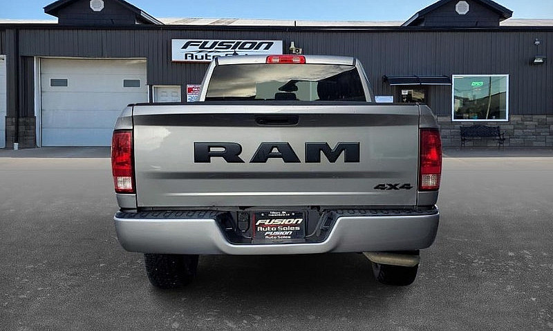 2021 Ram 1500 Classi...
