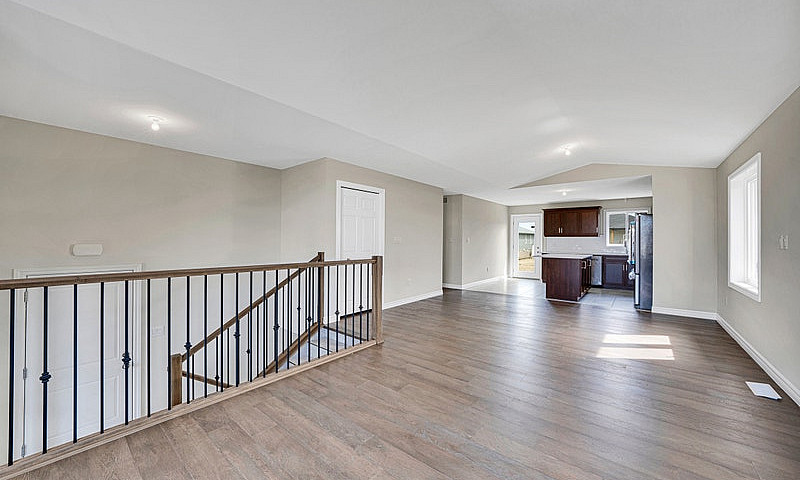 Beautiful 3 Bed 2 Ba...