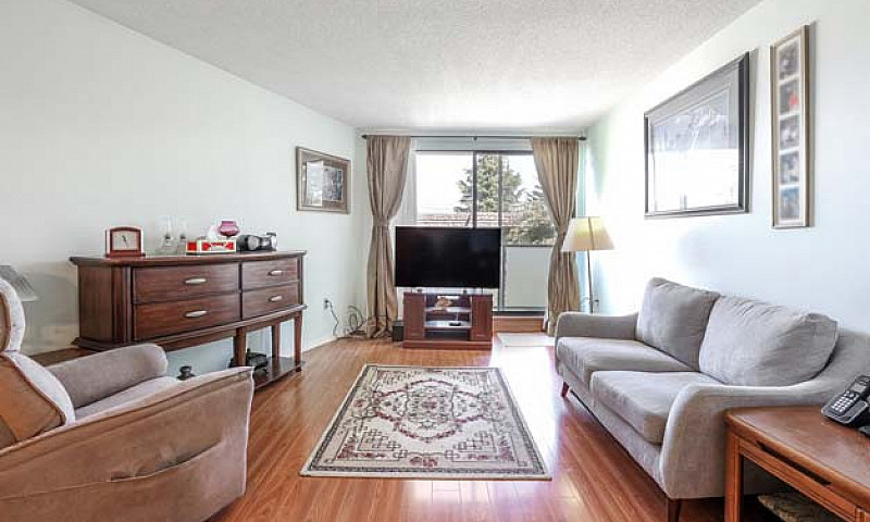 Well Laid-Out 2 Br N...