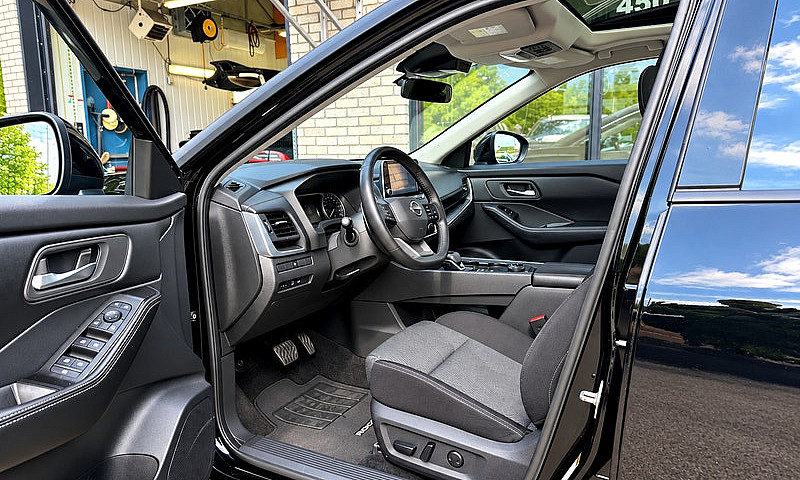 2025 Nissan Rogue Sv...