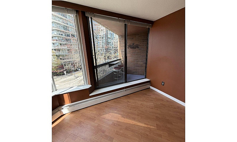 506 1330 Burrard Str...