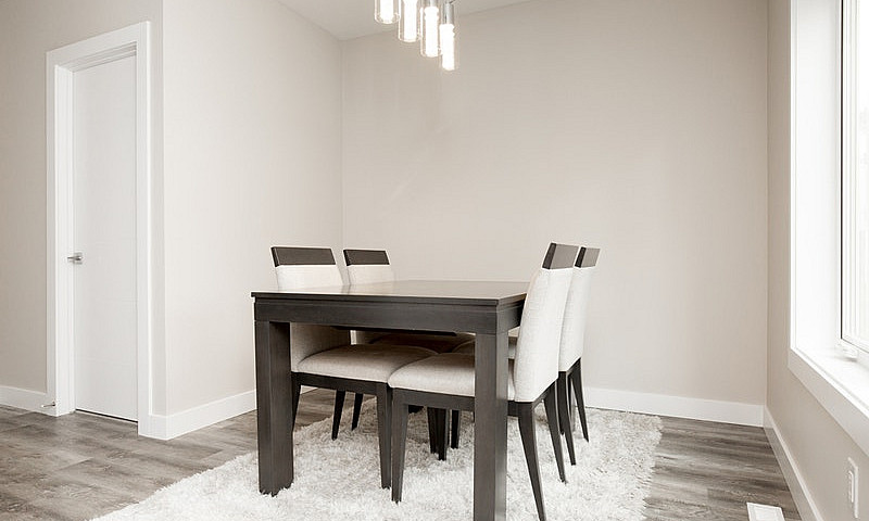 Luxury Townhome Avai...