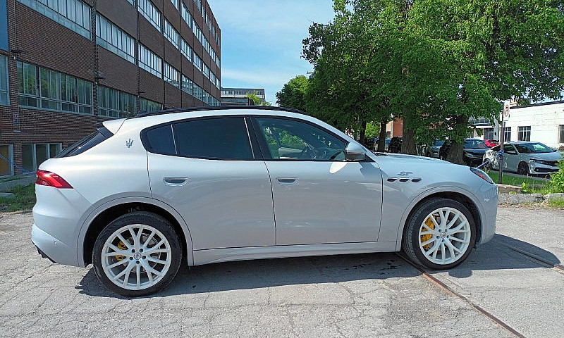 2024 Maserati Grecal...