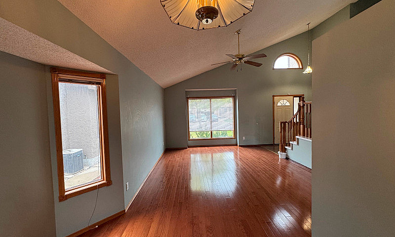 House For Rent In So...