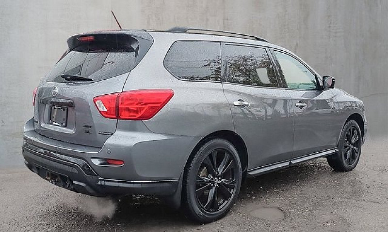 2018 Nissan Pathfind...