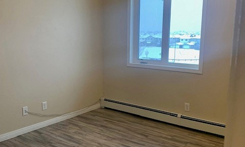 Grosbeak Way 403-248...